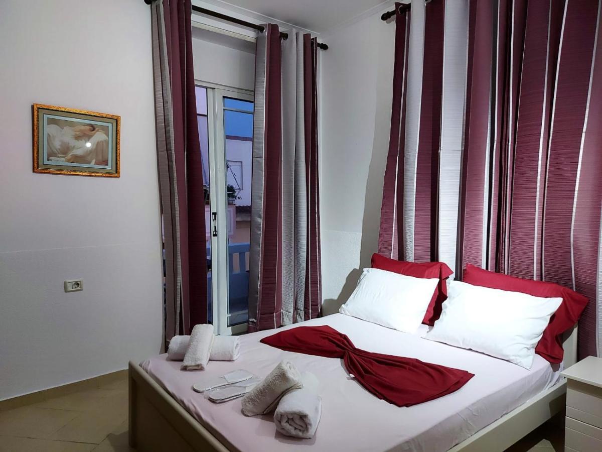 Vila Stupende Appartement Sarandë Buitenkant foto